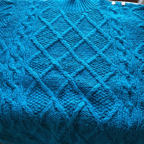 Hand Knit Wool Sweater - Picture 7 of 10